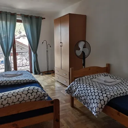 Guest house Sobe Pri Olivi Kobarid