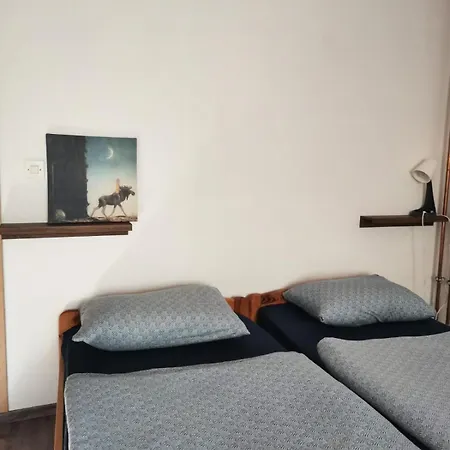 Sobe Pri Olivi *