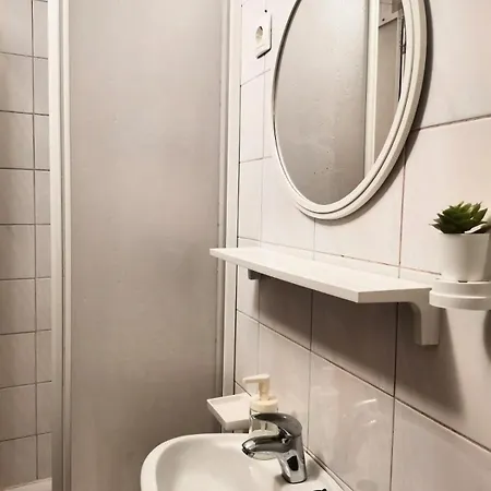 Sobe Pri Olivi