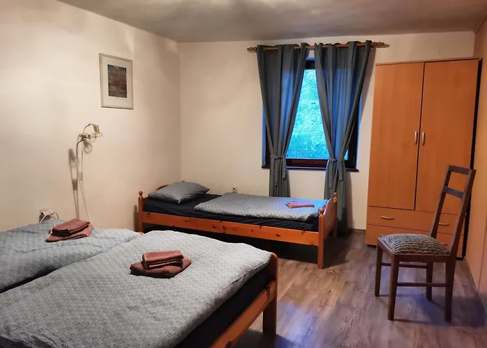 Sobe Pri Olivi ゲストハウス コバリード